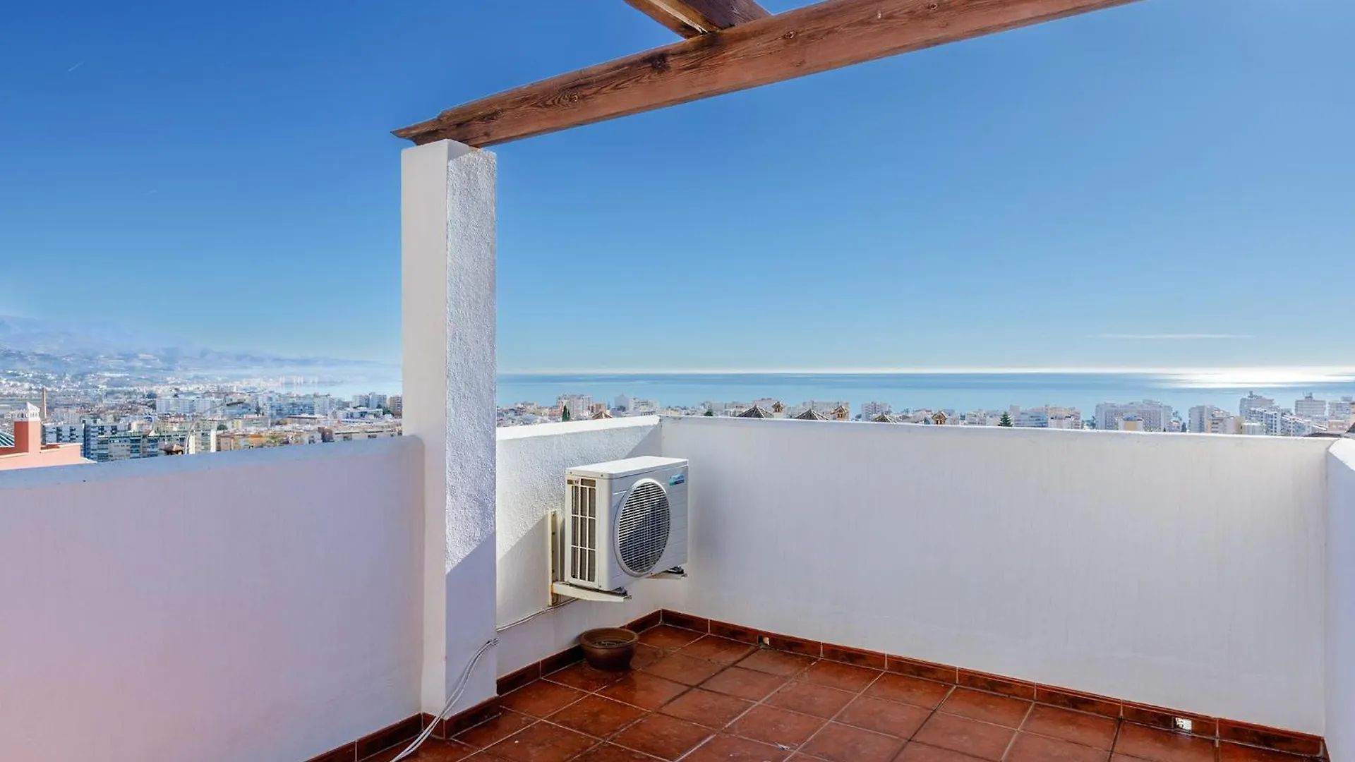 A&N Moriles 2 Villa Torre Del Mar Spain